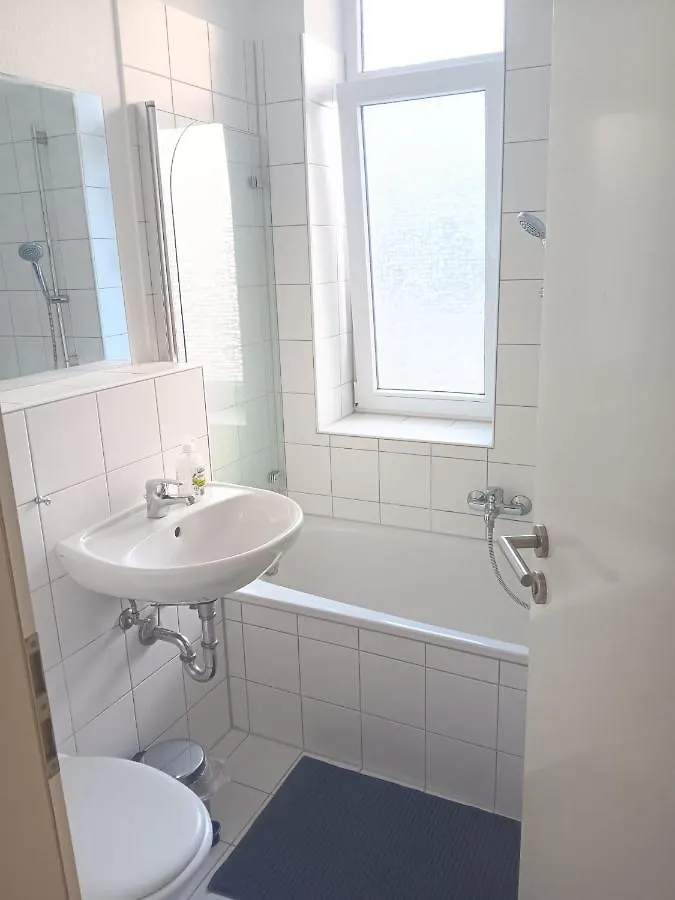 Spacious 70Sqm Apt In Popular Location Düsseldorf 0*,  Deutschland
